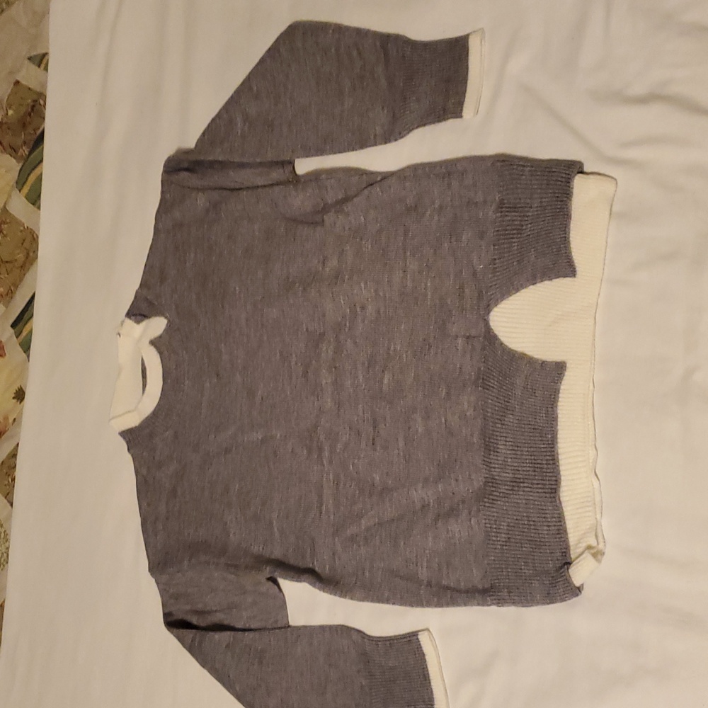 NEW Colorblock Layered Lightweight Sweater in Gray / White NWOT